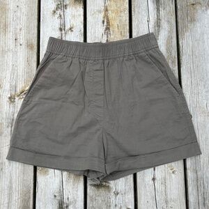 Dynamite⎪Khaki Shorts